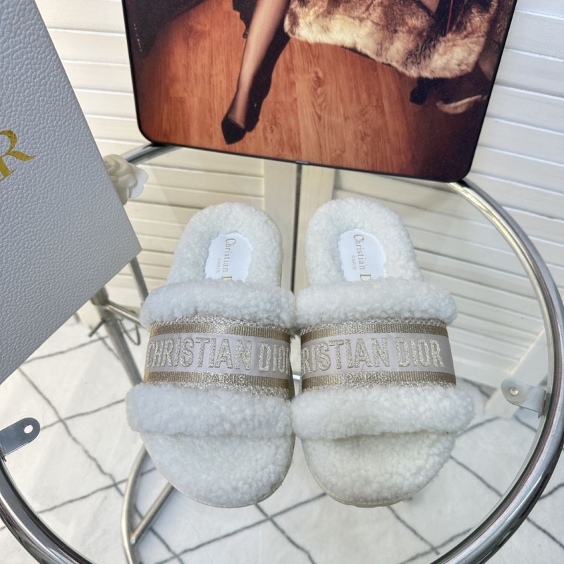 ch**an D*or slippers